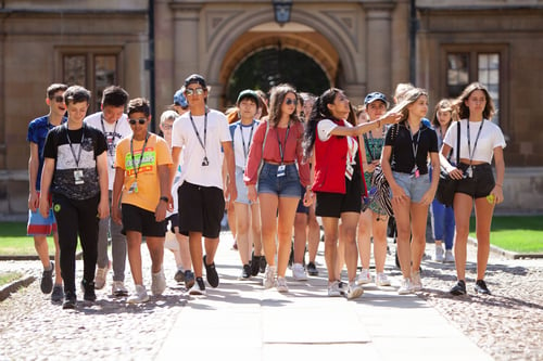 https://imagedelivery.net/MvAo_D3s9gUte9MaPXkmyw/oxford-royale-english-program-senior-young-learners-cambridge-university/Cambs213.jpg/coursedetailxgallery