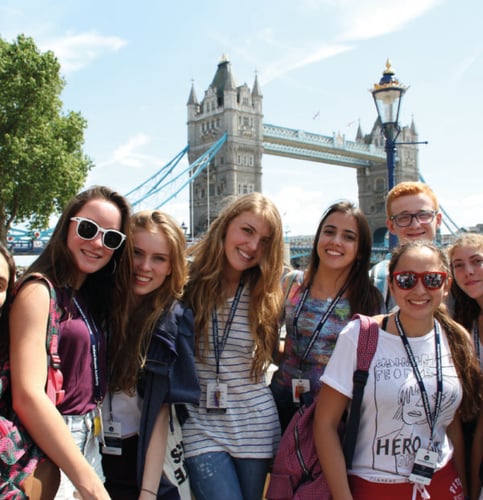 https://imagedelivery.net/MvAo_D3s9gUte9MaPXkmyw/royale-pre-college-architecture-design-senior-young-learners-imperial-college/london-girls-tower-bridge-600x620.jpg/coursedetailxgallery