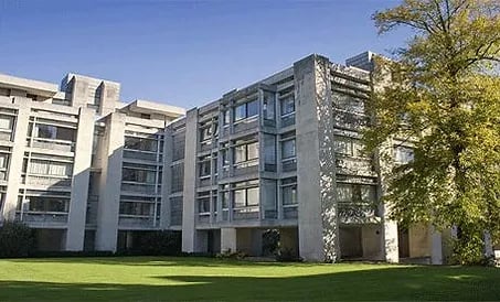 https://imagedelivery.net/MvAo_D3s9gUte9MaPXkmyw/university-cambridge-official-pre-college-finance-economics/College Accommodation.webp/coursedetailxgallery