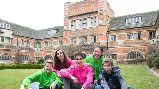 Year Around Explorer Program for Teens at St Albans near London